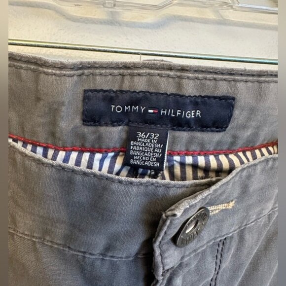 Tommy Hilfiger Mens Pants Size 36x32 Straight Leg Gray Trouser Classic Chino - Picture 3 of 5